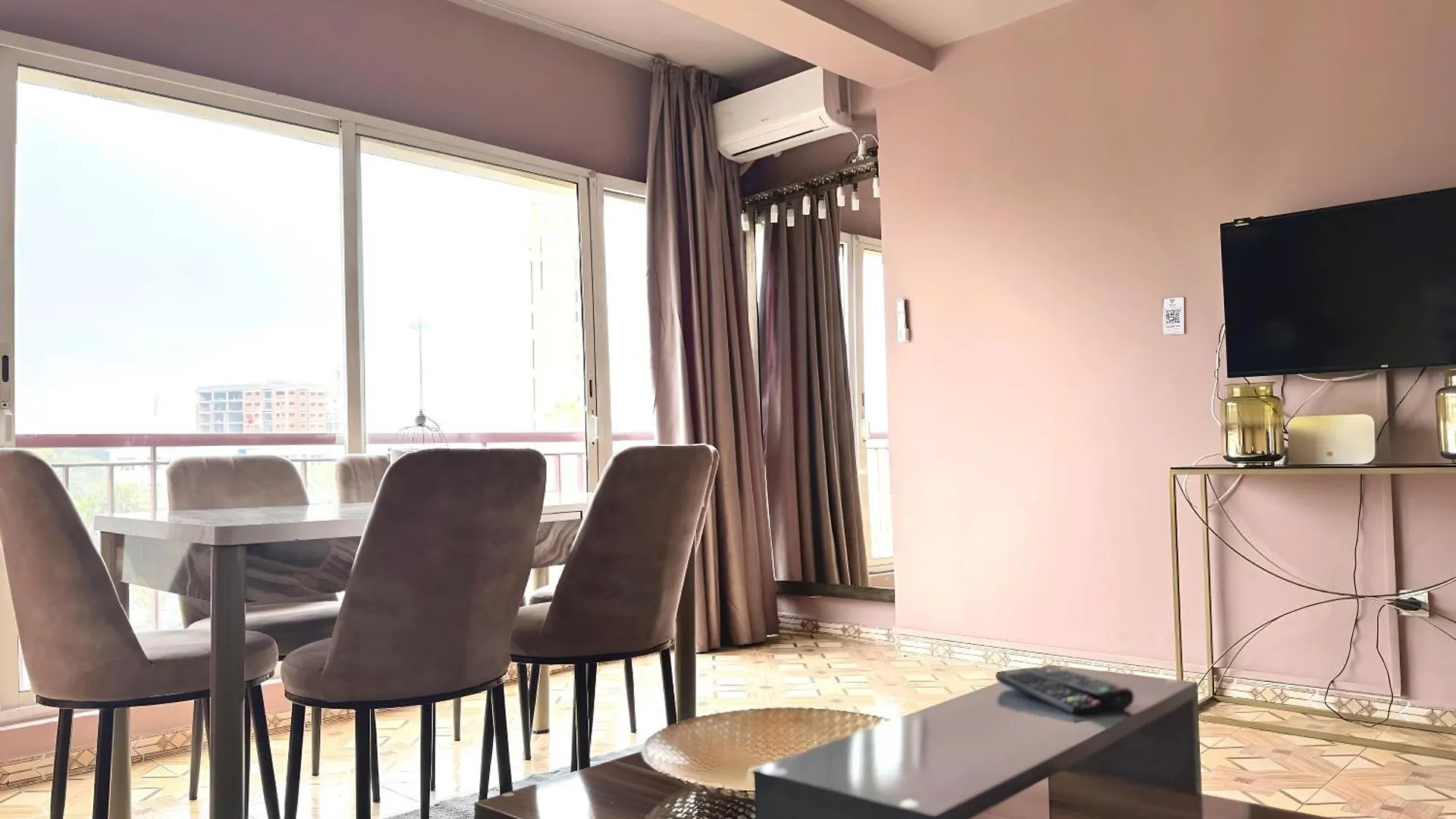 Cosy Appartement Au Super Centre Ville Avec Vue Partielle Sur Le Parc Agadir